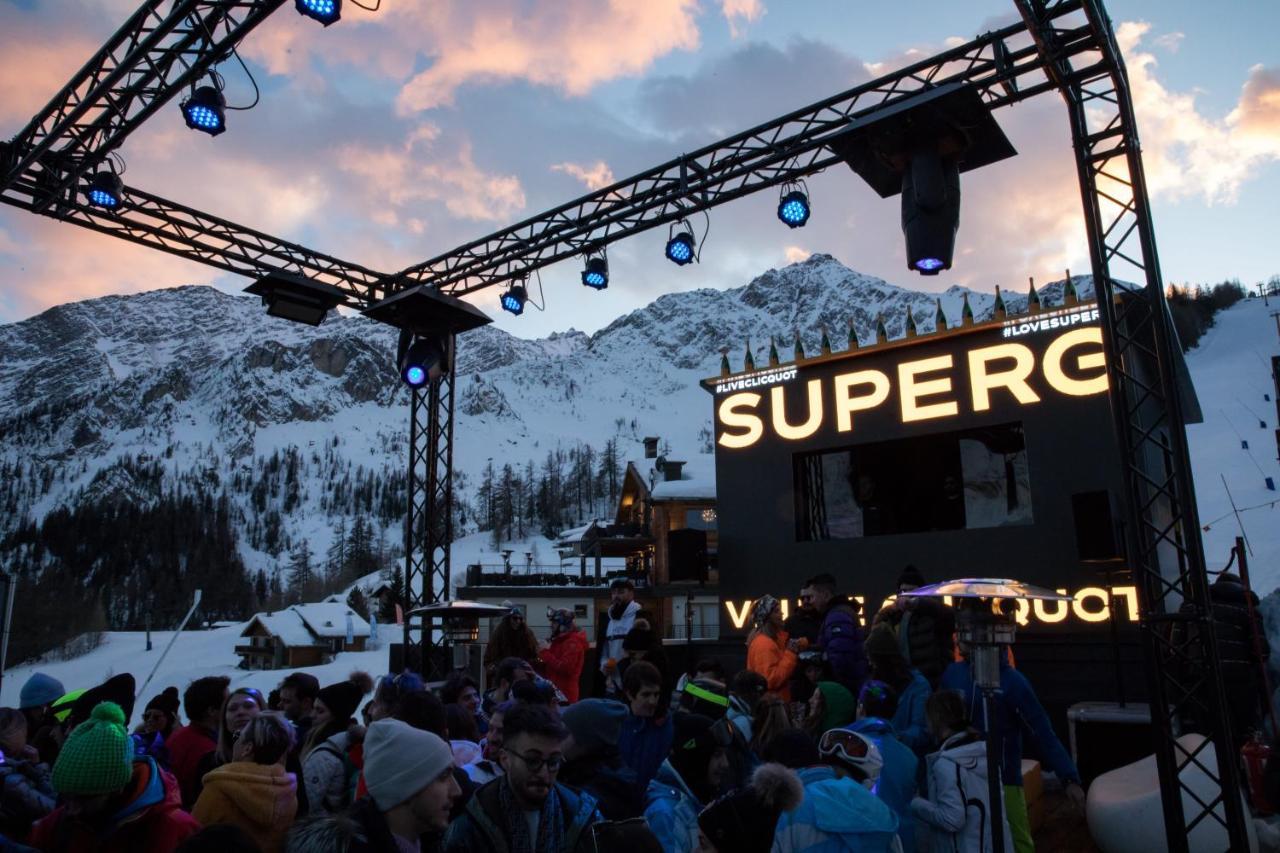 Super G Hotell Courmayeur Eksteriør bilde