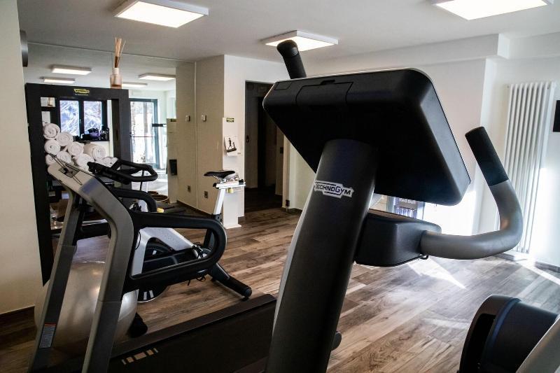 Super G Hotell Courmayeur Eksteriør bilde